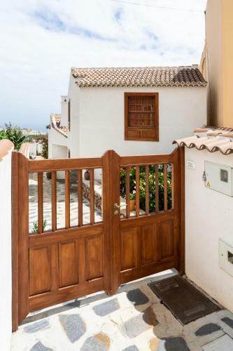 Home2book Luxury El Bebedero de Los Sauces's House