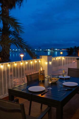 Fantastic, Front Line, Penthouse Apartment With Amazing Views