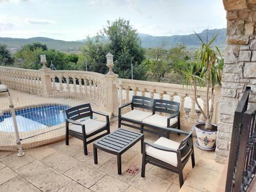 Spacious Villa With Large Private Pool And Incredible Views