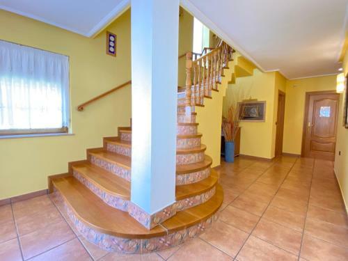 Magnifico Chalet Con Piscina !!!