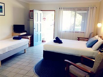Aparthotel Paradise Court