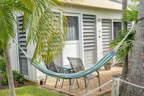 Bush Village Budget Cabins