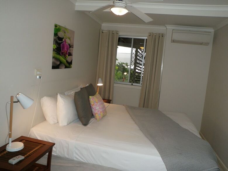 Aparthotel Airlie Apartments