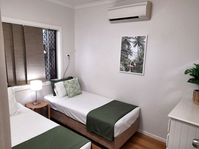 Aparthotel Airlie Apartments