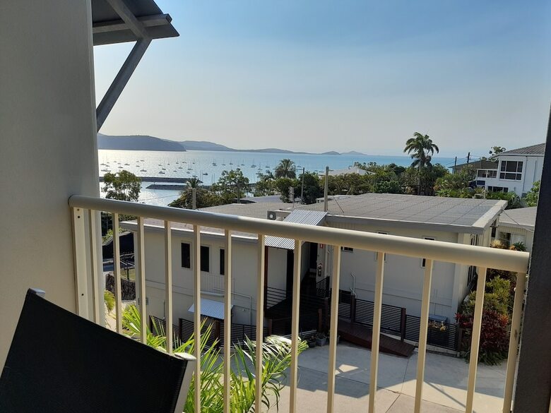 Aparthotel Airlie Apartments
