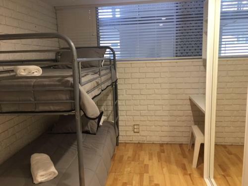 Aparthotel Merrima Court Holidays