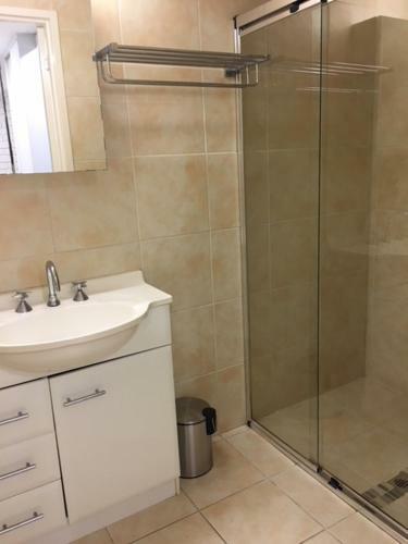 Aparthotel Merrima Court Holidays