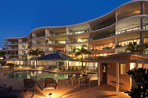 Hotel The Norfolks On Moffat Beach