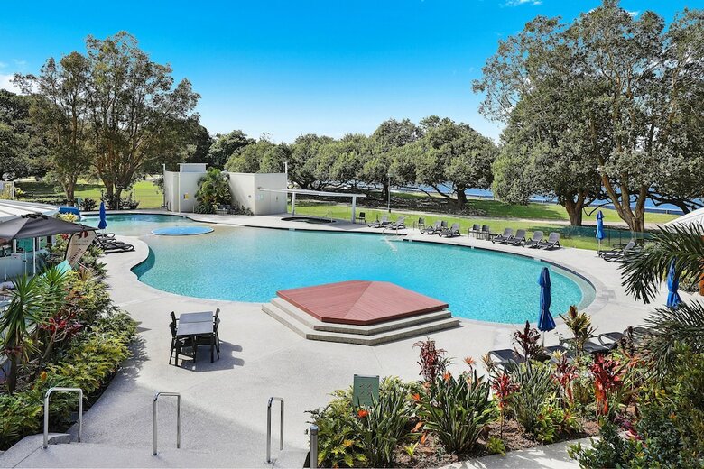 Hotel Gemini Resort