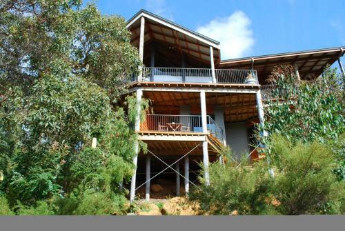 Bed & Breakfast Hideaway Haven