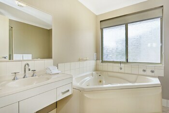 Banksia Gardens Resort Motel