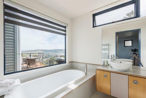 Tamar Ridge Apartments
