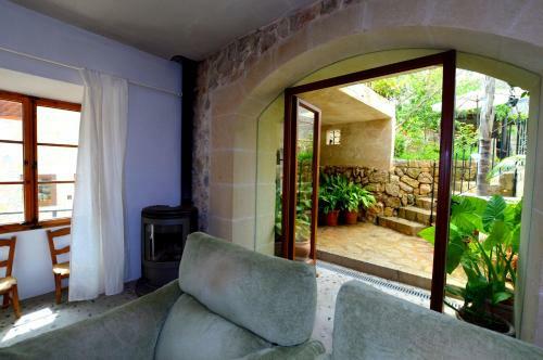Preciosa Casa Con Piscina Can Costa