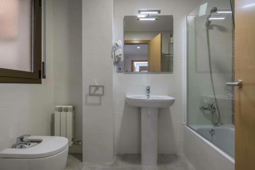 6 Kisa Apartaments En Manresa Junto A La Seu