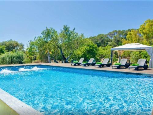 Luxury Villa In Manacor With Private Terrace And Garden