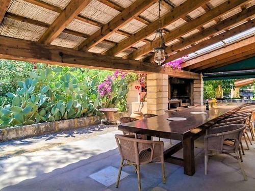 Luxury Villa In Manacor With Private Terrace And Garden