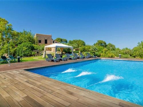 Luxury Villa In Manacor With Private Terrace And Garden