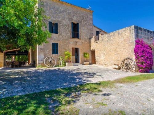 Luxury Villa In Manacor With Private Terrace And Garden