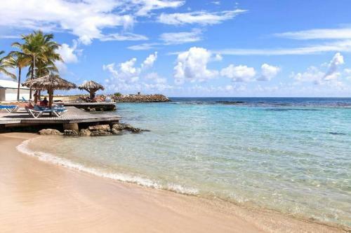 Apartamento Studio Vue Mer Et Piscine Au Manganao H�tel
