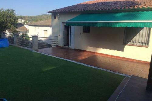 Casa Tranquila Para 8-10 Persona Con Jard�n Y Barbacoa