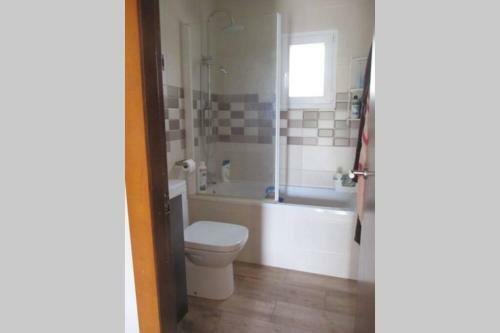 Casa Tranquila Para 8-10 Persona Con Jard�n Y Barbacoa