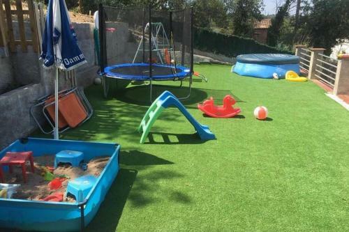 Casa Tranquila Para 8-10 Persona Con Jard�n Y Barbacoa