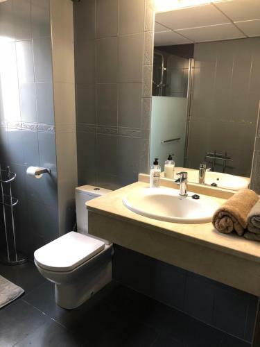 Seashape Apartment In Manilva
