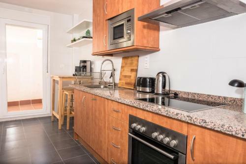 Apartamento Duquesa Dreams - 2 Bed/2 Bath Apt With Panoramic Golf Course And Mountain View