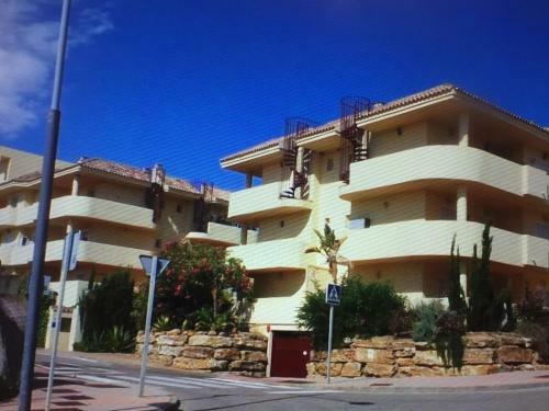 Quiet Hillside Apartment With Beautiful Terrace Just 5 Minutes Walk From Beach