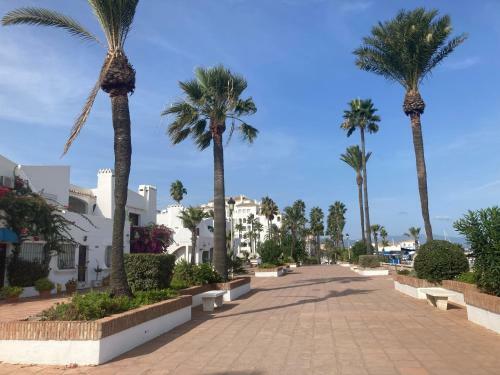 Quiet Hillside Apartment With Beautiful Terrace Just 5 Minutes Walk From Beach