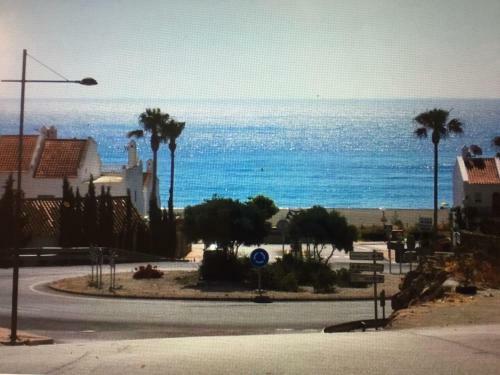 Quiet Hillside Apartment With Beautiful Terrace Just 5 Minutes Walk From Beach