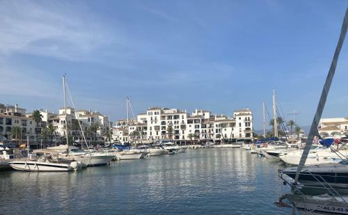 Quiet Hillside Apartment With Beautiful Terrace Just 5 Minutes Walk From Beach