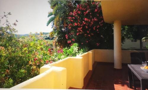 Quiet Hillside Apartment With Beautiful Terrace Just 5 Minutes Walk From Beach