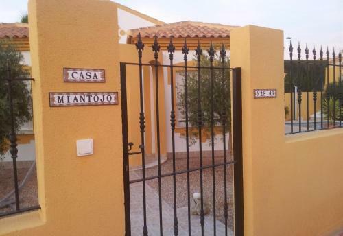 Villa Casa Miantojo Cerca La Costa