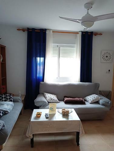 Casa El Castillo,a 5 Kil�metros De La Playa