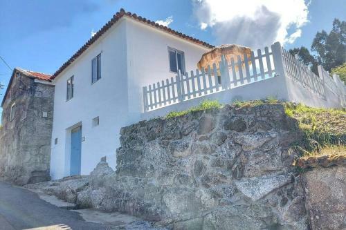 Casa Pedra E Auga