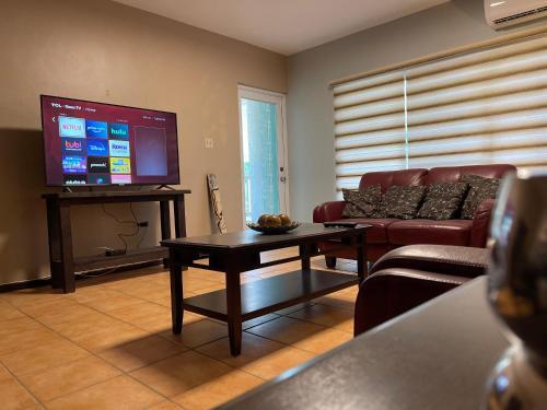 Apartamento Condo With Ocean View And Pool On Beach Court