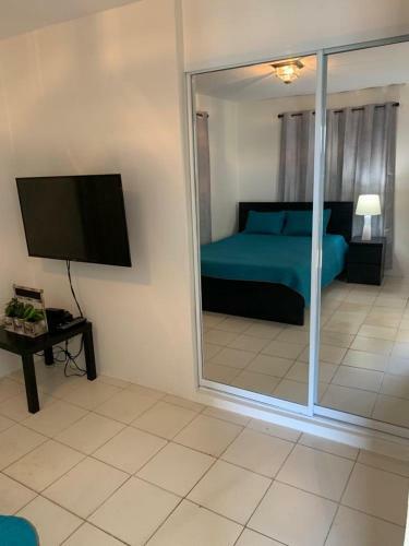 Mar Bonita Beach Apartment
