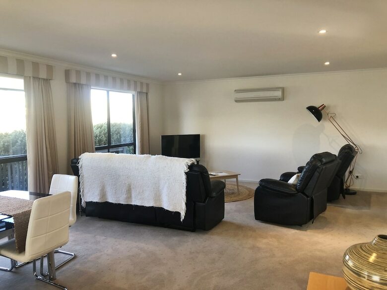 Hotel Eastcoast Central Watersedge Resort