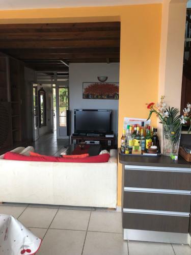 Jolie Villa De Bon Standing