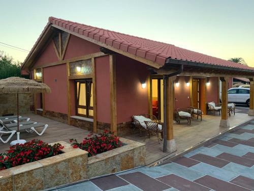 Apartamentos La Arena