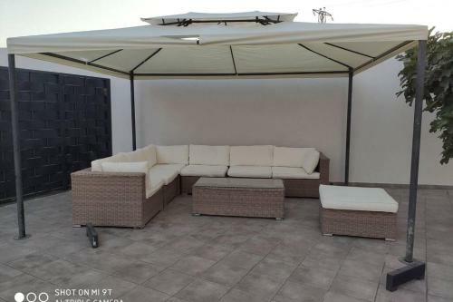 Apartamentos Nayda Gran Casa Con Piscina