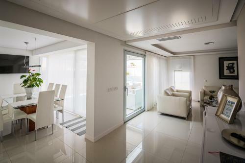 Villa Calma Luxury Villa