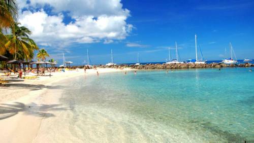 Apartamento Agr�able Cocon � La Marina De La Pointe Du Bout