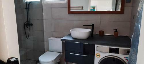 Joli F2 Avec Piscine