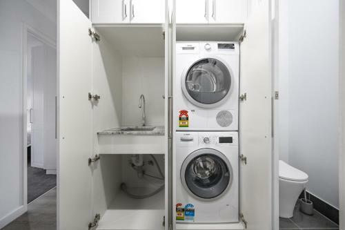 A Grade Above The Rest - Luxurious Central Apartment