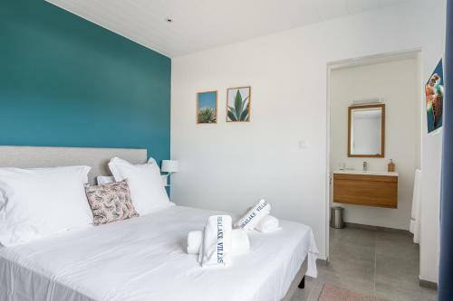 Sealake Villas
