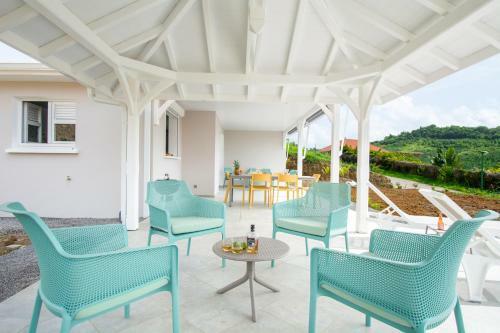 Sealake Villas