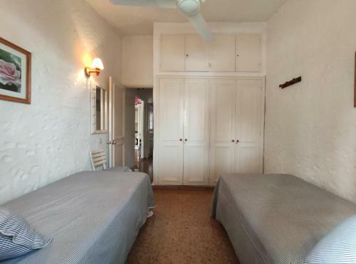 Lovely 2 Bedroom Bungalow With Parking