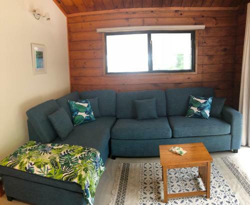Pacific Views, Tranquil Location, Large Home, Navy House 2